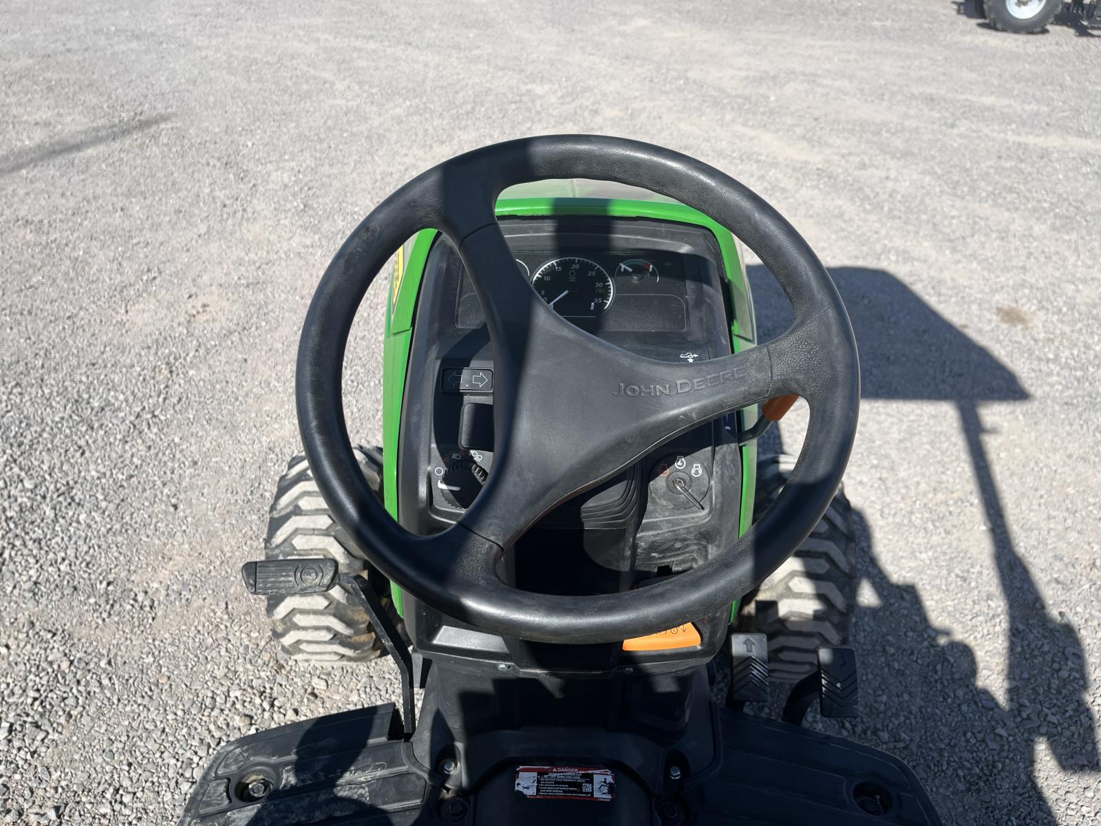 ./imagenes/INVOICE/2019/17516/TRACTOR JOHN DEERE 1025R (6).JPG